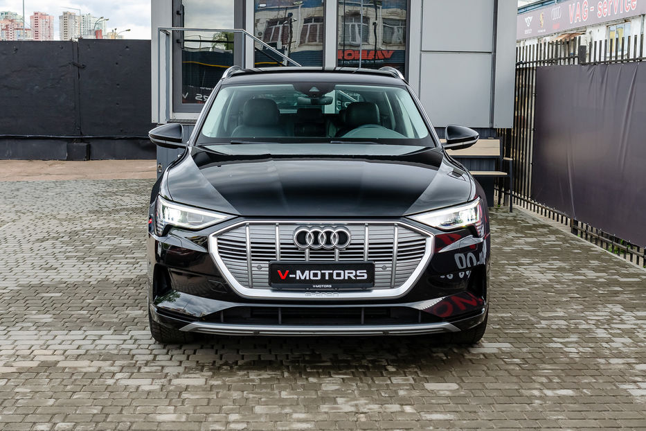 Продам Audi E-Tron 55 QUATTRO 2020 года в Киеве