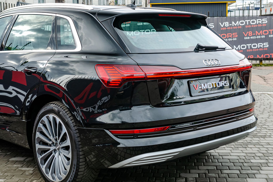 Продам Audi E-Tron 55 QUATTRO 2020 года в Киеве