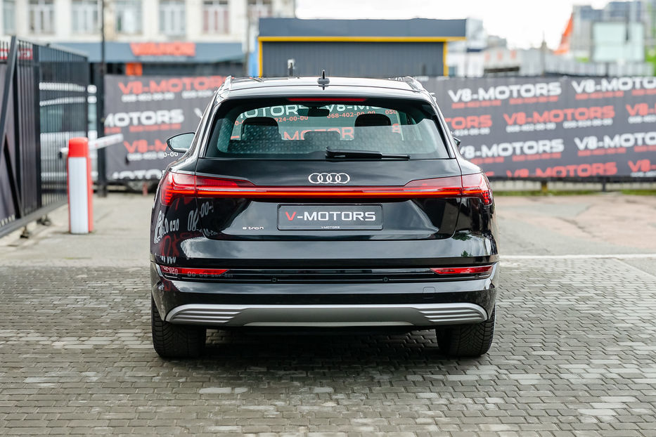 Продам Audi E-Tron 55 QUATTRO 2020 года в Киеве