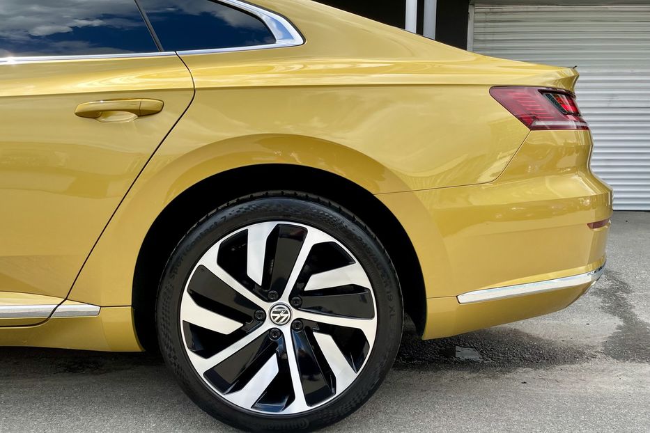 Продам Volkswagen Arteon R-Line 4MOTION 2018 года в Киеве