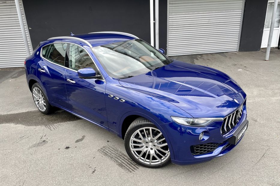 Продам Maserati Levante SQ4 2016 года в Киеве