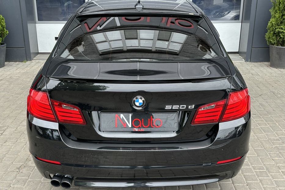 Продам BMW 520 2012 года в Одессе