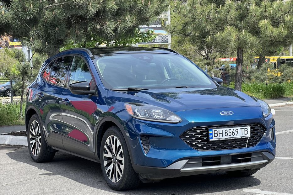 Продам Ford Escape Hybride  2020 года в Одессе