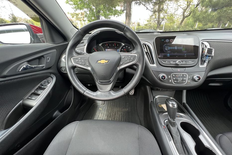 Продам Chevrolet Malibu Hybride  2017 года в Одессе