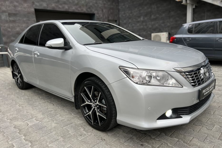 Продам Toyota Camry 2011 года в Киеве