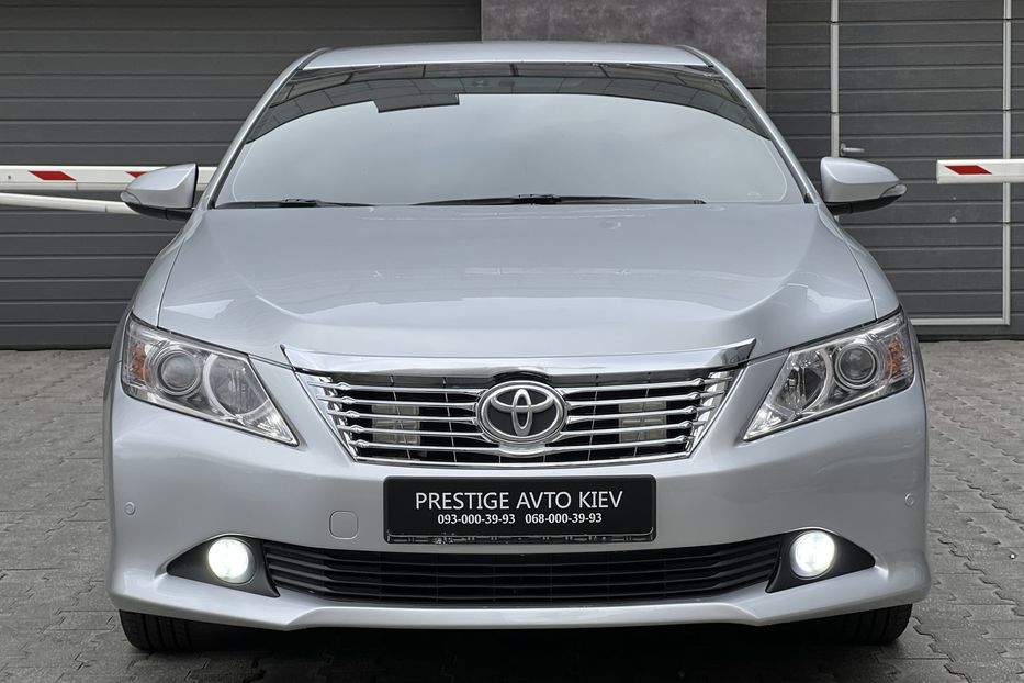 Продам Toyota Camry 2011 года в Киеве