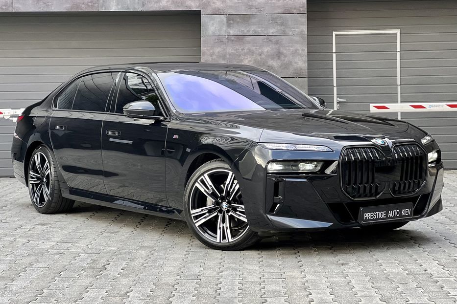 Продам BMW 740 M-Pack 2023 года в Киеве