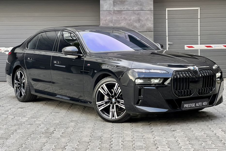 Продам BMW 740 M-Pack 2023 года в Киеве