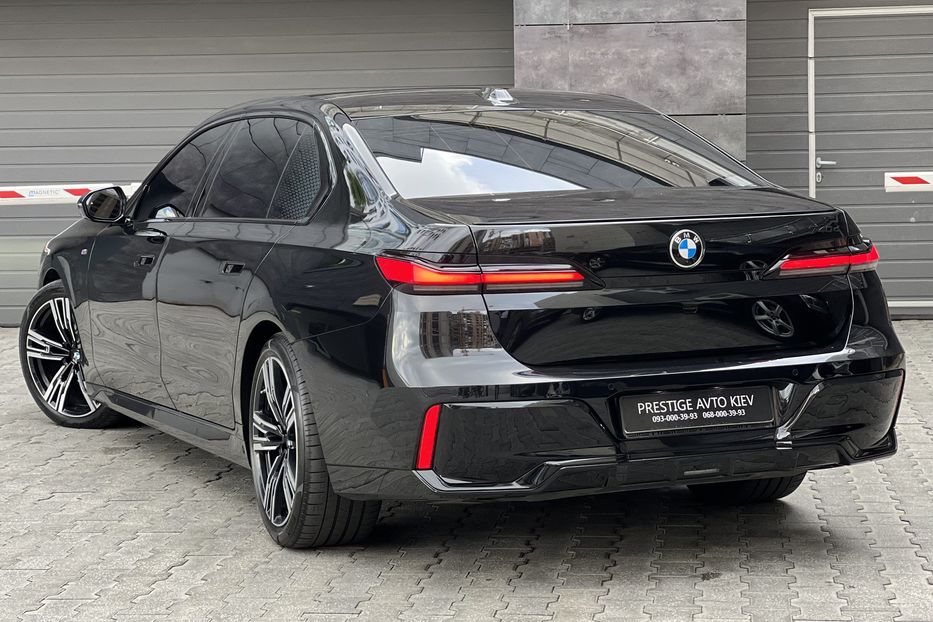 Продам BMW 740 M-Pack 2023 года в Киеве