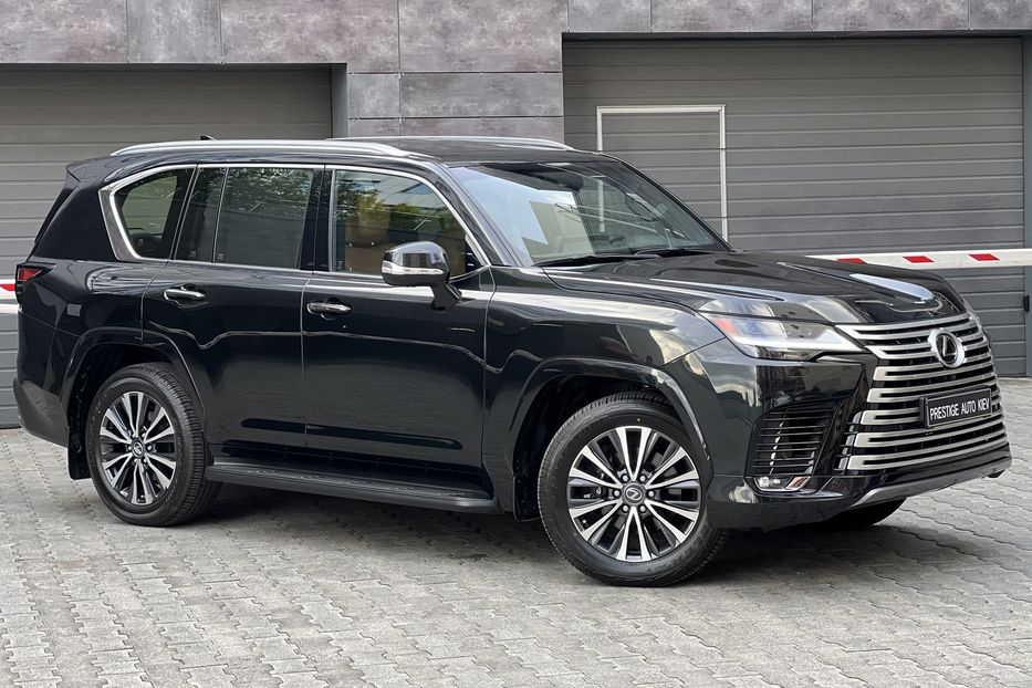 Продам Lexus LX 470 LX 500D 2022 года в Киеве