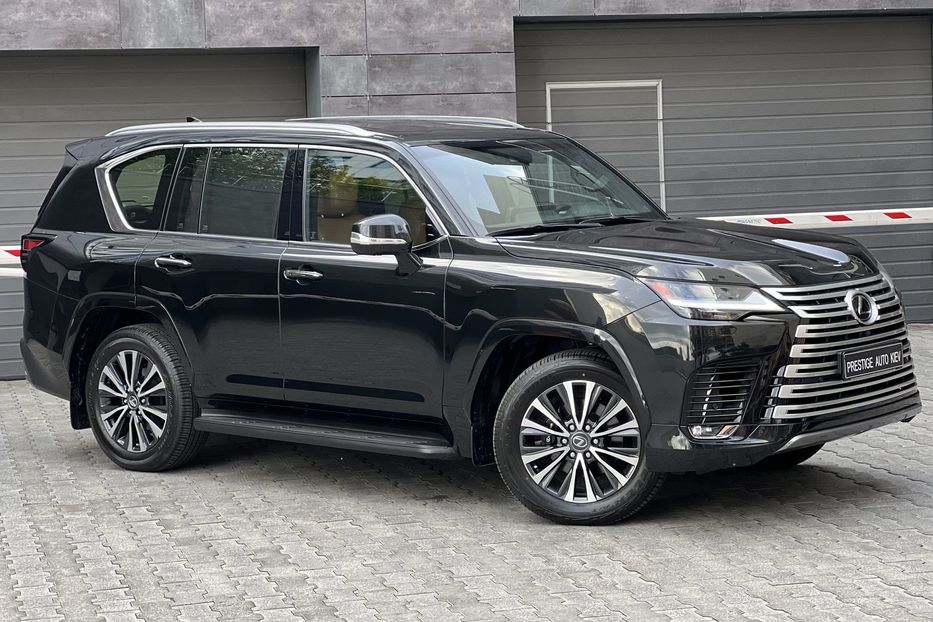 Продам Lexus LX 470 LX 500D 2022 года в Киеве