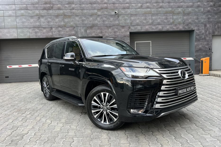 Продам Lexus LX 470 LX 500D 2022 года в Киеве