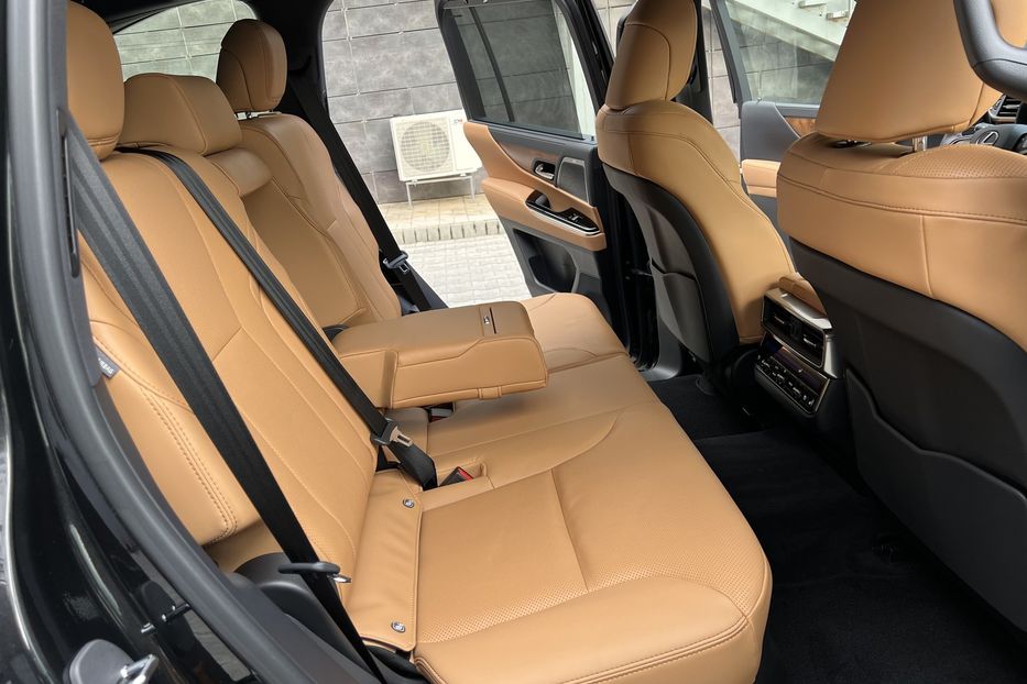 Продам Lexus LX 470 LX 500D 2022 года в Киеве