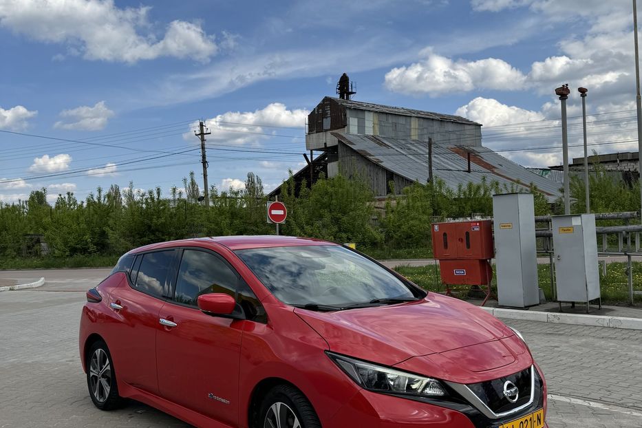 Продам Nissan Leaf 40kWh 2019 года в Киеве