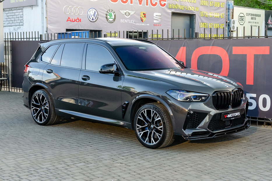 Продам BMW X5 M Competition 2022 года в Киеве