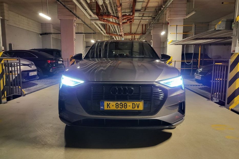 Продам Audi E-Tron 55 2020 года в Киеве