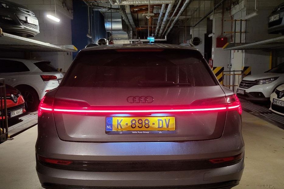 Продам Audi E-Tron 55 2020 года в Киеве