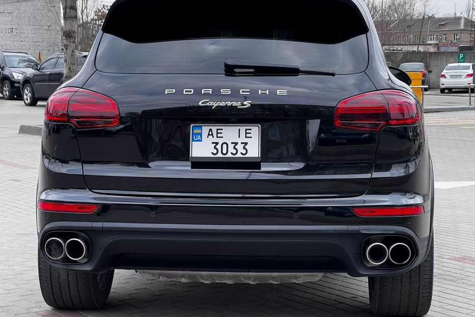 Продам Porsche Cayenne Плагин - Гибрид 2017 года в Днепре