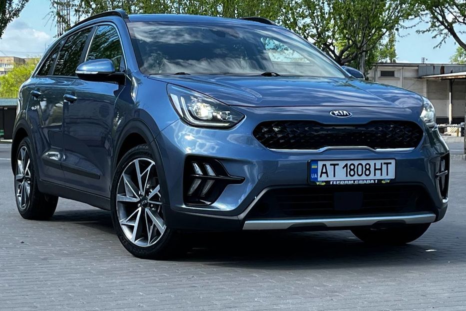 Продам Kia Niro 2020 года в Днепре