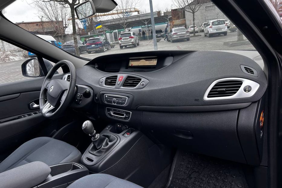 Продам Renault Grand Scenic 2010 года в Днепре