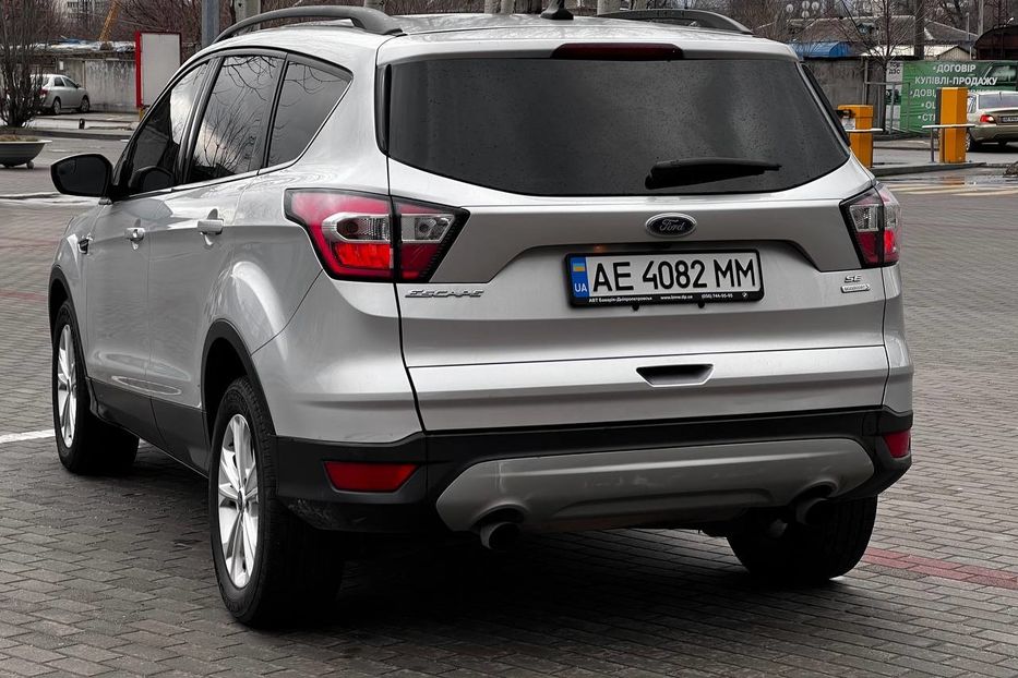 Продам Ford Escape 2018 года в Днепре