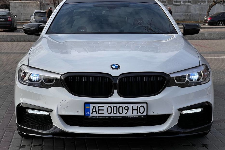 Продам BMW 520 2017 года в Днепре