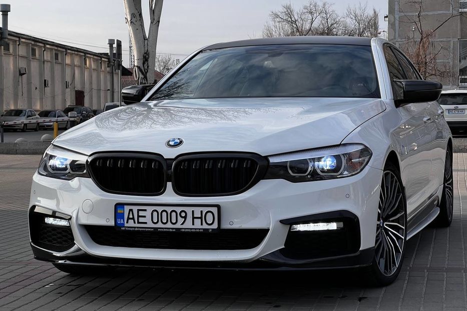 Продам BMW 520 2017 года в Днепре