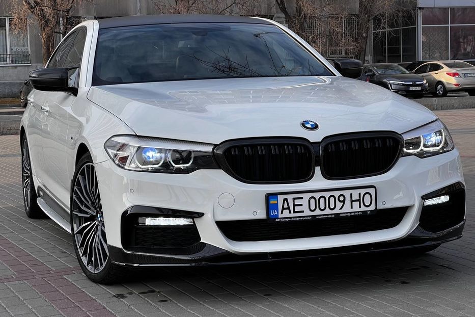 Продам BMW 520 2017 года в Днепре