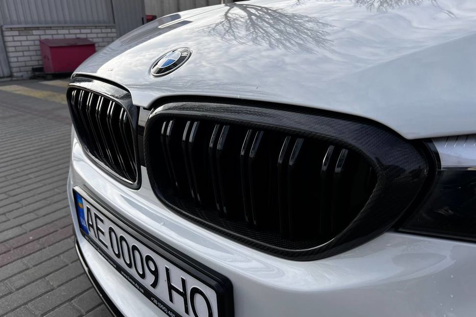 Продам BMW 520 2017 года в Днепре