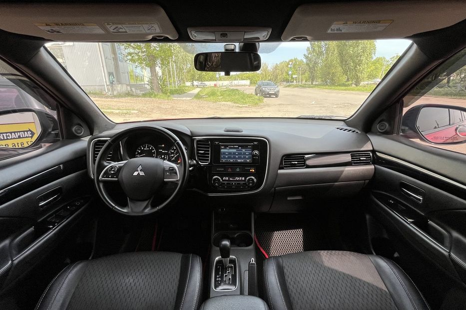 Продам Mitsubishi Outlander 7 мест 2014 года в Николаеве