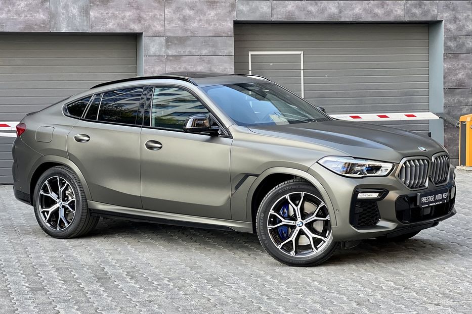 Продам BMW X6 M50D 2020 года в Киеве