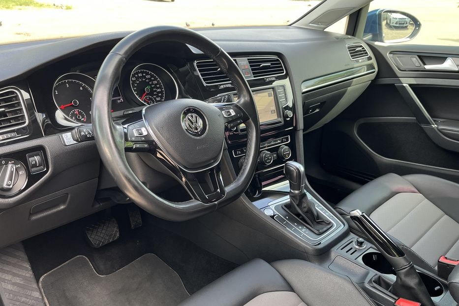 Продам Volkswagen Golf Variant Oficial 2.0 TDI 2015 года в Николаеве