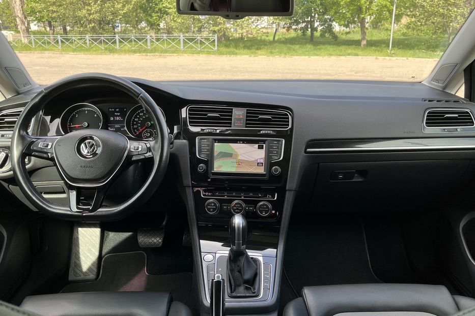 Продам Volkswagen Golf Variant Oficial 2.0 TDI 2015 года в Николаеве