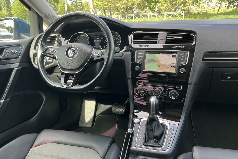 Продам Volkswagen Golf Variant Oficial 2.0 TDI 2015 года в Николаеве