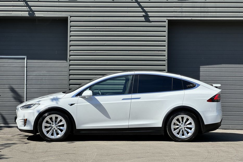 Продам Tesla Model X 75D 2016 года в Киеве