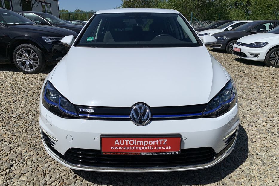 Продам Volkswagen e-Golf 35.8 kWh Підігрів сидінь 2020 года в Львове