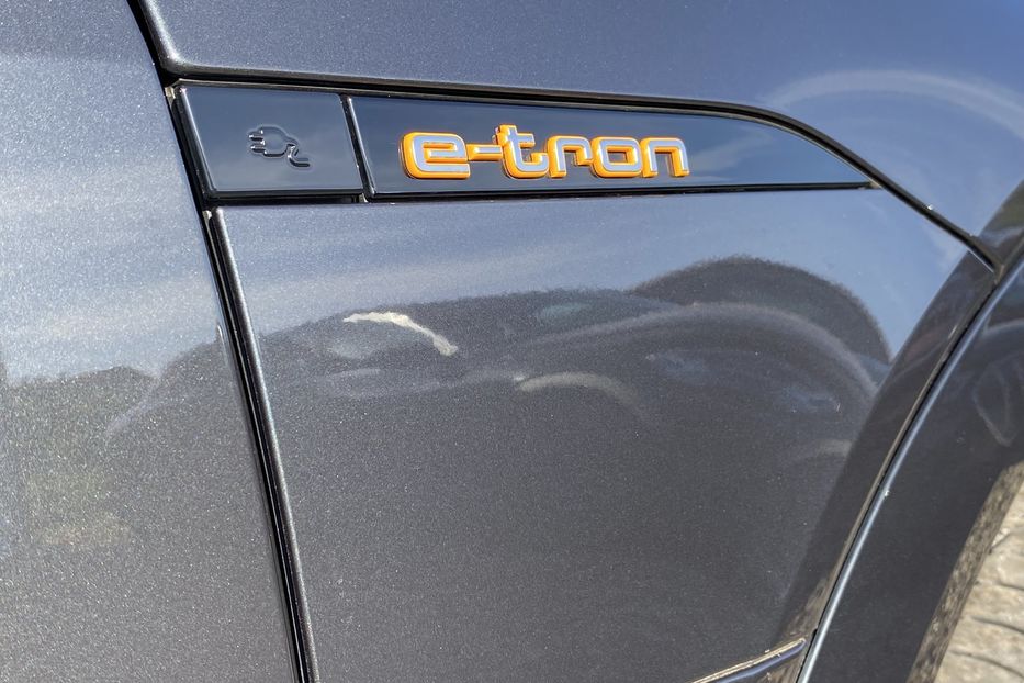 Продам Audi E-Tron 55 Максимальна комплектація 2020 года в Львове