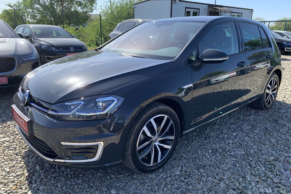 Продам Volkswagen e-Golf DYNAUDIO Камера +Колеса 2020 года в Львове