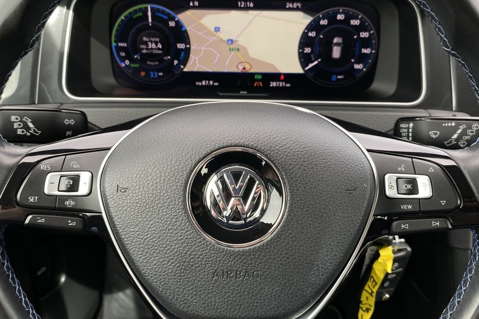 Продам Volkswagen e-Golf FULL LED, Кокпіт, Камера,Круїз 2021 года в Львове