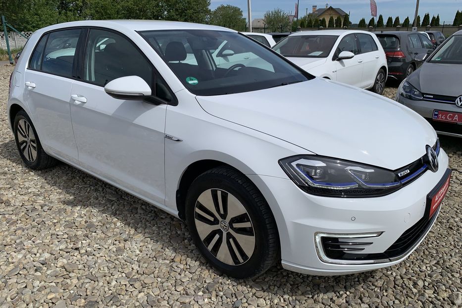 Продам Volkswagen e-Golf 35.8 kWh 100 кВт/136 к.с. 2020 года в Львове