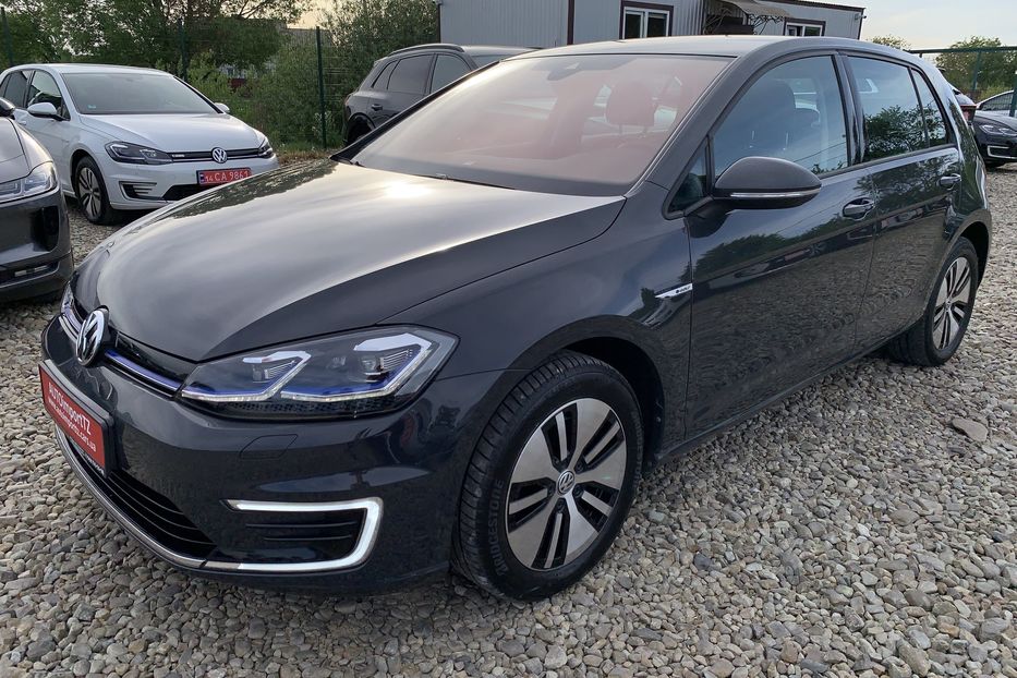 Продам Volkswagen e-Golf FullLEDКруїзМертвізониКамера 2021 года в Львове