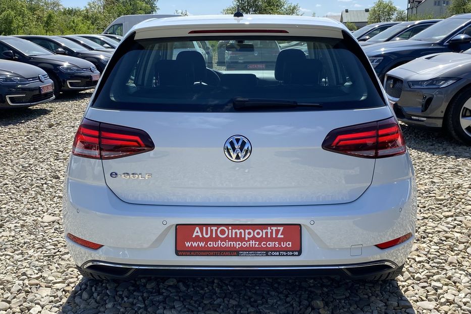 Продам Volkswagen e-Golf 35.8 kWh 100 кВт/136 к.с. 2021 года в Львове