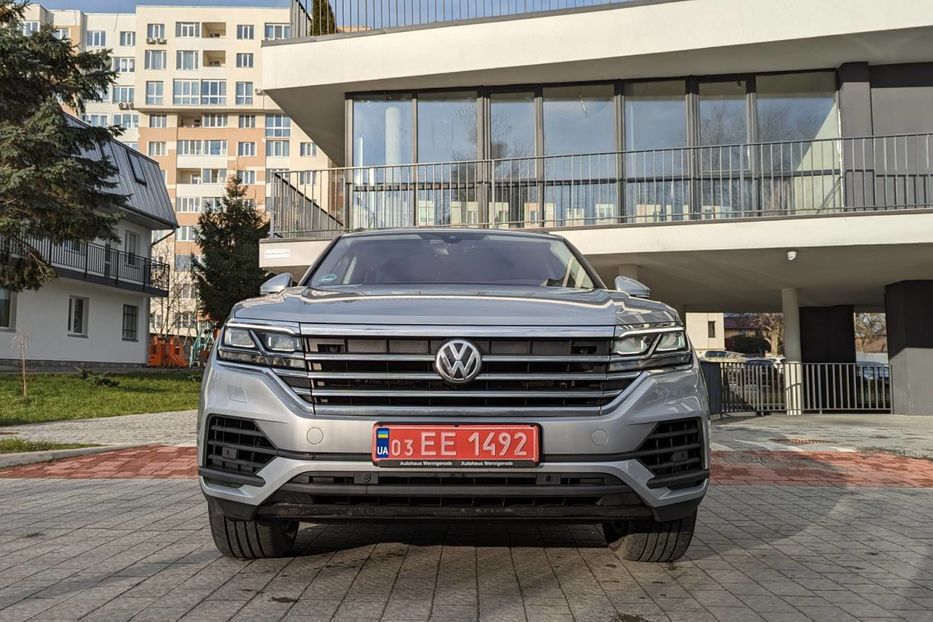 Продам Volkswagen Touareg  3.0 TDI SCR 210kW 2018 года в Львове