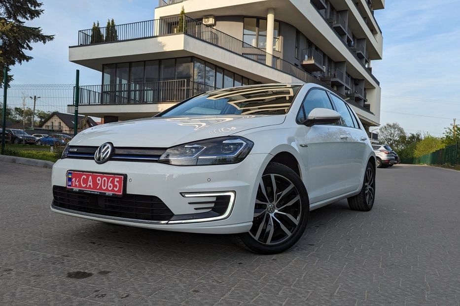 Продам Volkswagen e-Golf 36KW NAVI KLIMA NE MALOVAN  2020 года в Львове