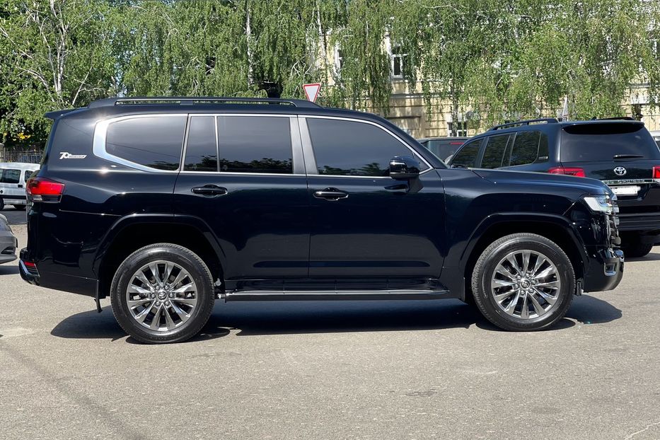 Продам Toyota Land Cruiser 300 70 Anniversary 2021 года в Киеве