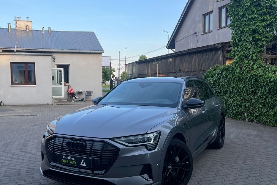 Продам Audi E-Tron 55 2020 года в Киеве