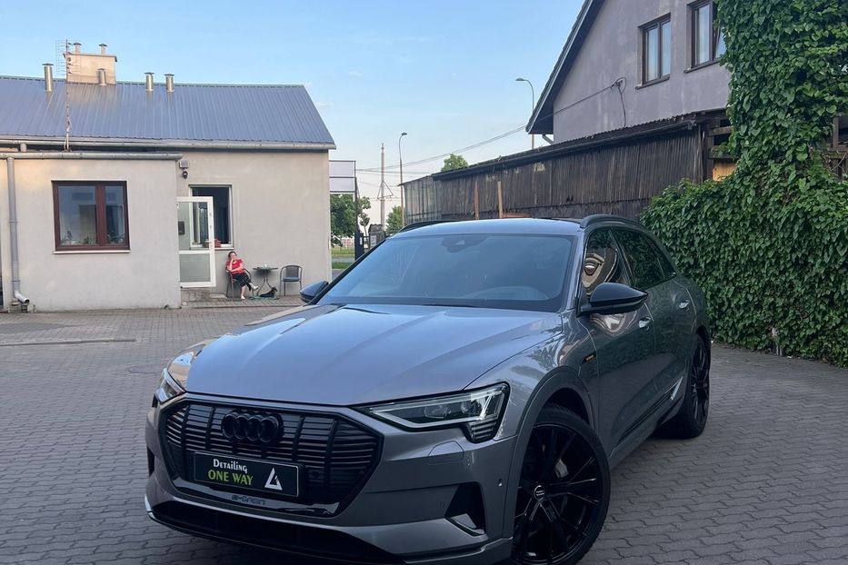 Продам Audi E-Tron 55 2020 года в Киеве