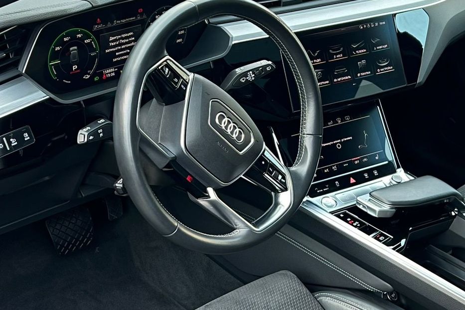 Продам Audi E-Tron 55 2020 года в Киеве