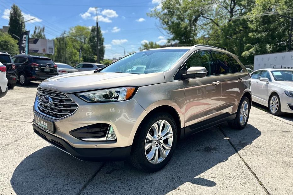 Продам Ford Edge Titanium 2020 года в Черновцах