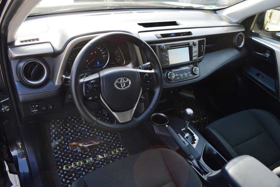 Продам Toyota Rav 4 2014 года в Одессе